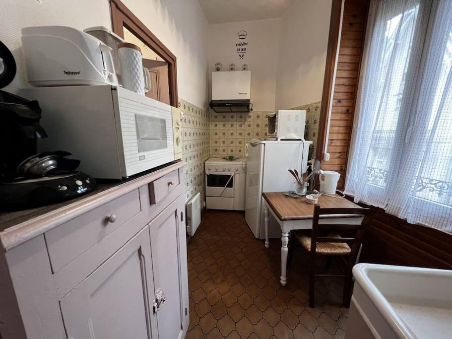 Appartement Le Nid Douillet Rustique Linge Fourni à La Bourboule Extérieur photo
